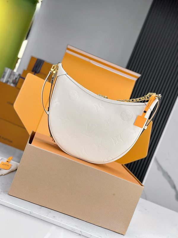 루이비통 루프 호보 크림 [매장가 410만원대]