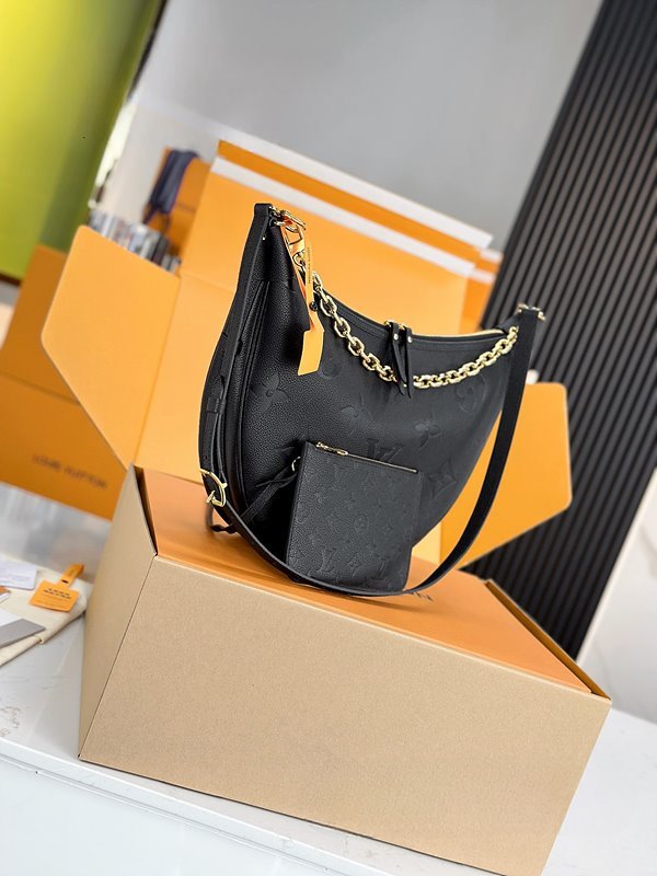 루이비통 루프 호보 블랙 [매장가 410만원대]