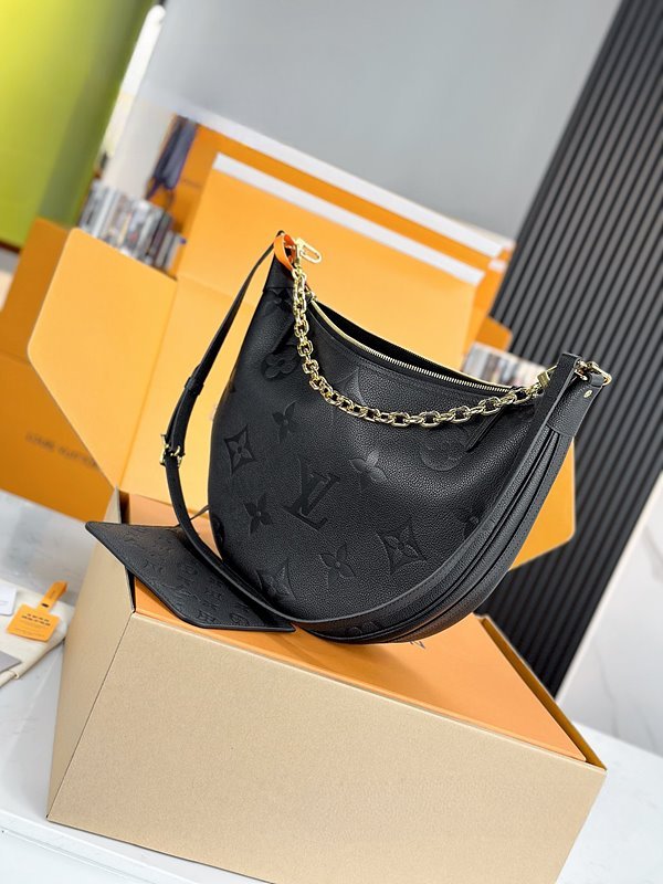 루이비통 루프 호보 블랙 [매장가 410만원대]