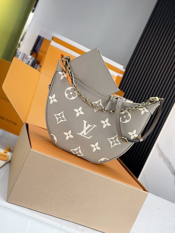 루이비통 루프 호보 바이컬러 [매장가 410만원대]