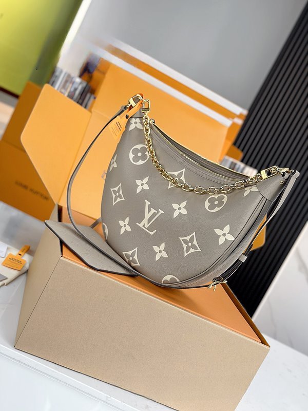 루이비통 루프 호보 바이컬러 [매장가 410만원대]