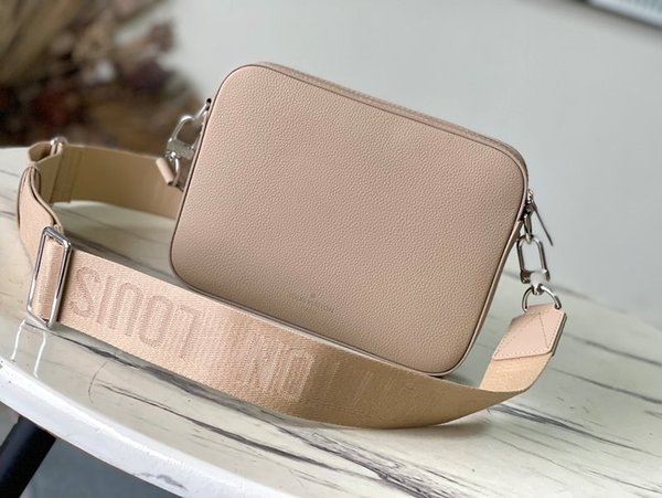 루이비통 패스트라인 메신저 [매장가 350만원대]