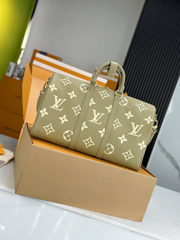 루이비통 키폴 반둘리에 45 그린 [매장가 500만원대]