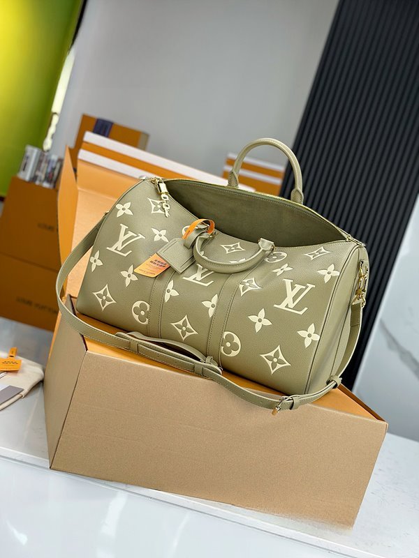 루이비통 키폴 반둘리에 45 그린 [매장가 500만원대]