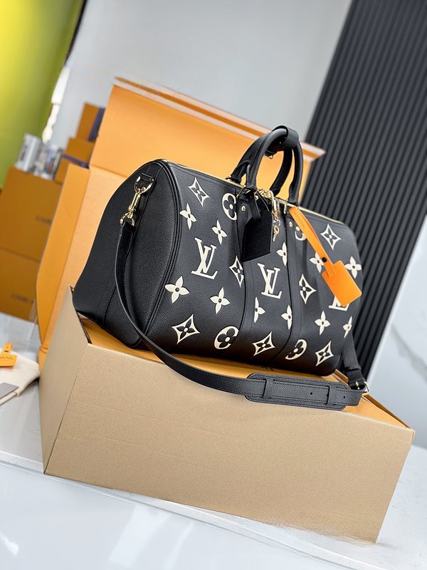 루이비통 키폴 반둘리에 45 블랙 [매장가 500만원대]