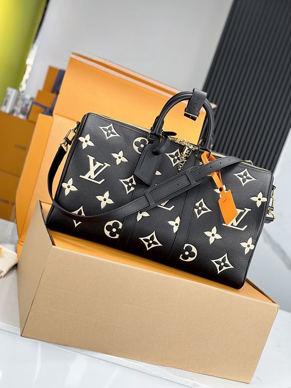 루이비통 키폴 반둘리에 45 블랙 [매장가 500만원대]