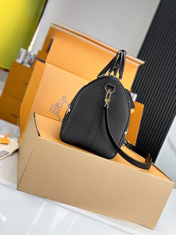 루이비통 키폴 반둘리에 45 블랙 [매장가 500만원대]