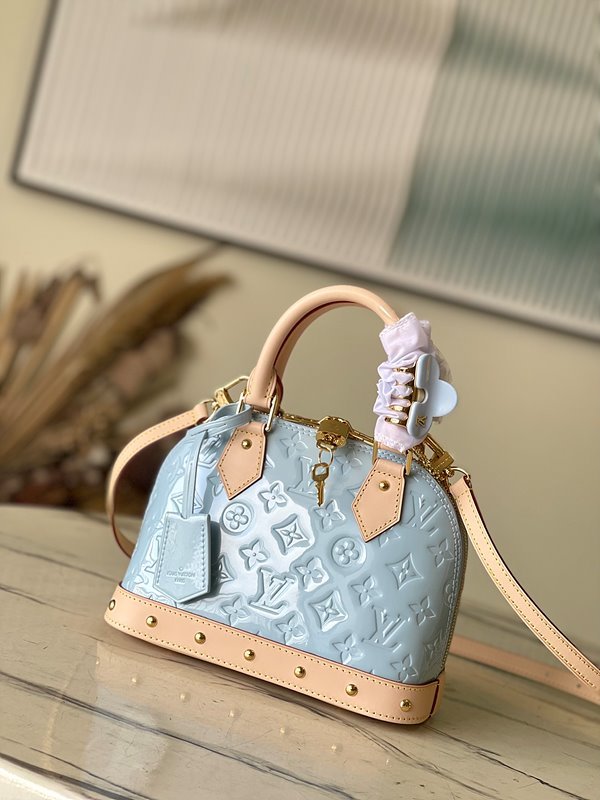 루이비통 알마 BB 스카이 [매장가 370만원대]