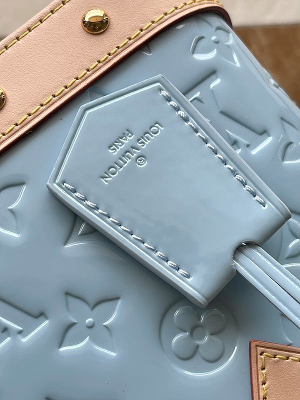 루이비통 알마 BB 스카이 [매장가 370만원대]