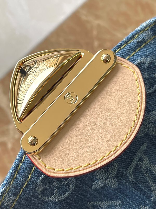 루이비통 선셋 데님 [매장가 380만원대]