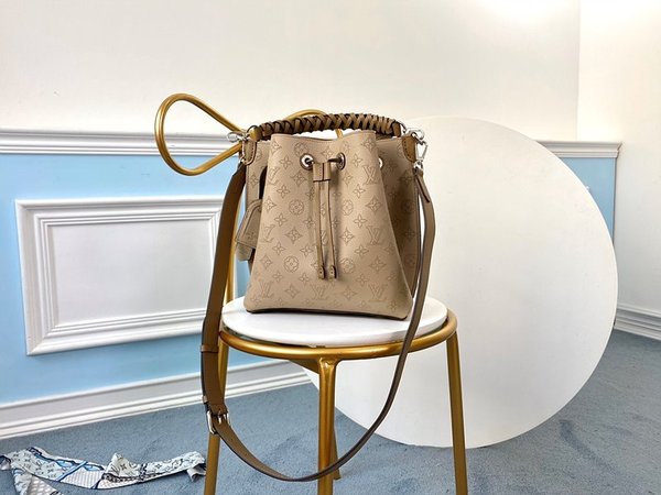 루이비통 무리아 갈렛 [매장가 610만원대]