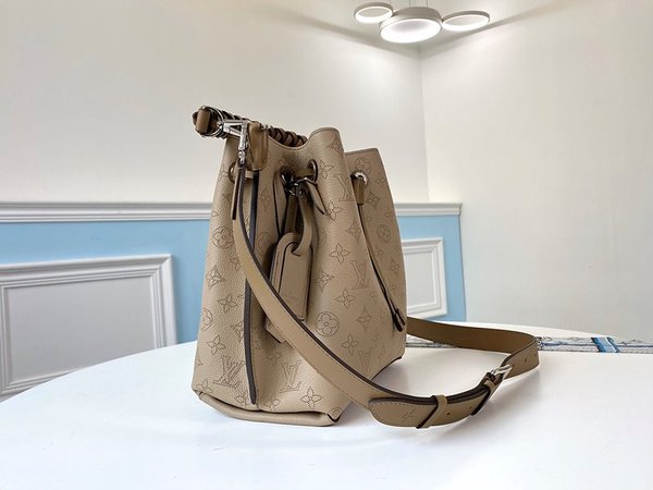 루이비통 무리아 갈렛 [매장가 610만원대]