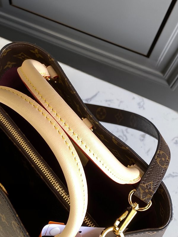 루이비통 몽테뉴 MM [매장가 330만원대]