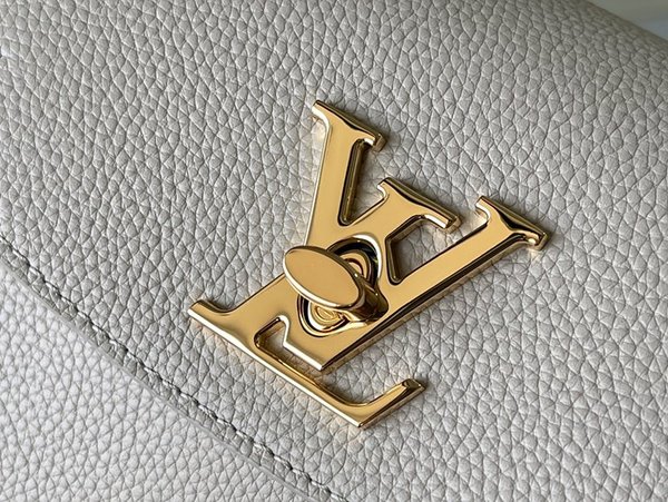 루이비통 락미 에버 미니 크레이지 [매장가 410만원대]