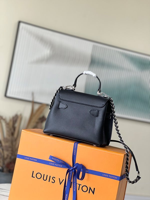 루이비통 락미 에버 미니 블랙 [매장가 410만원대]