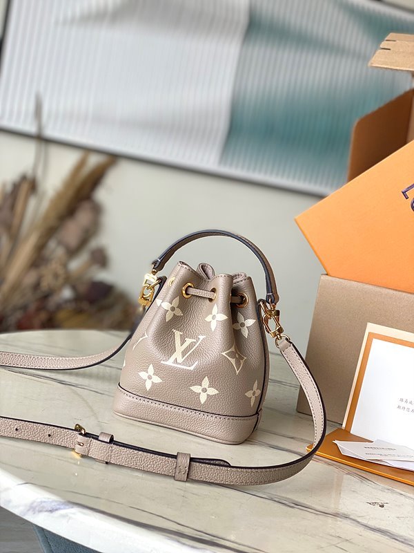 루이비통 나노 노에 베이지 [매장가 270만원대]