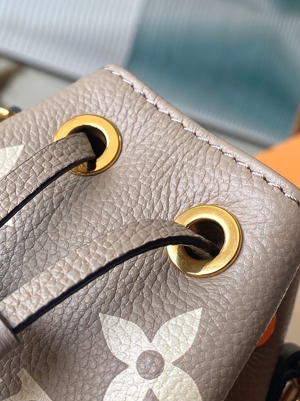 루이비통 나노 노에 베이지 [매장가 270만원대]