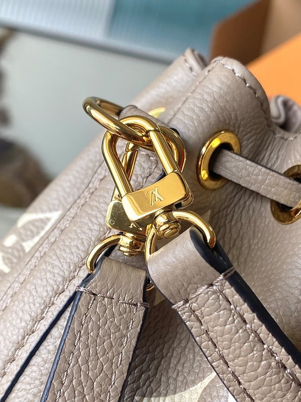 루이비통 나노 노에 베이지 [매장가 270만원대]