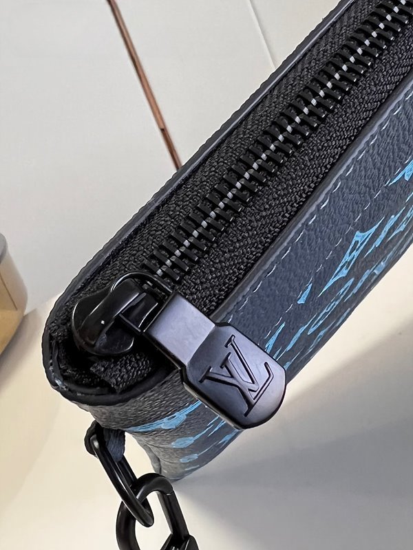 루이비통 포쉐트 투고 [매장가 150만원대]