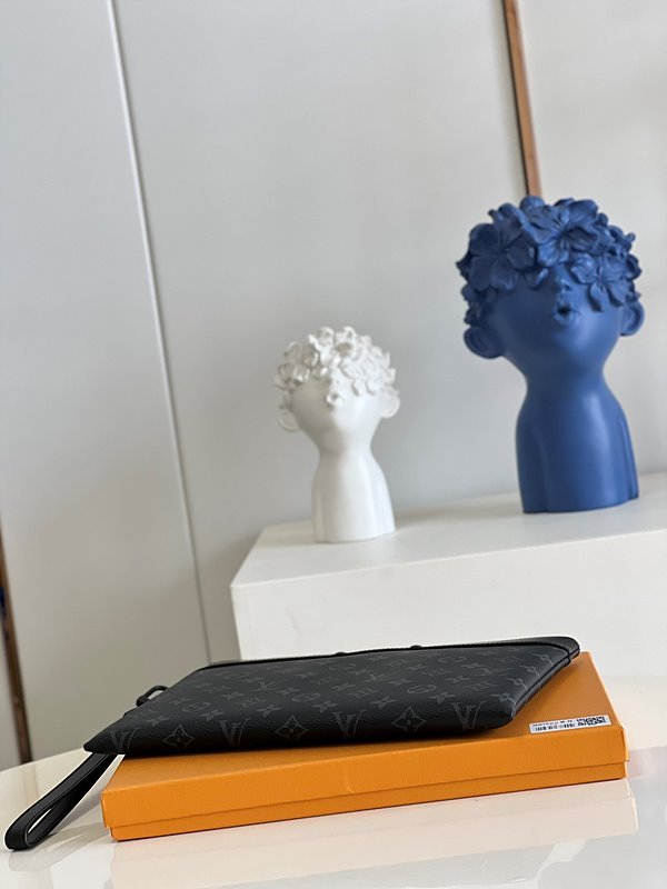 루이비통 포쉐트 투고 [매장가 130만원대]