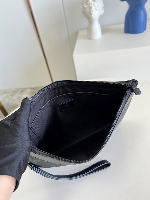 루이비통 포쉐트 투고 [매장가 130만원대]