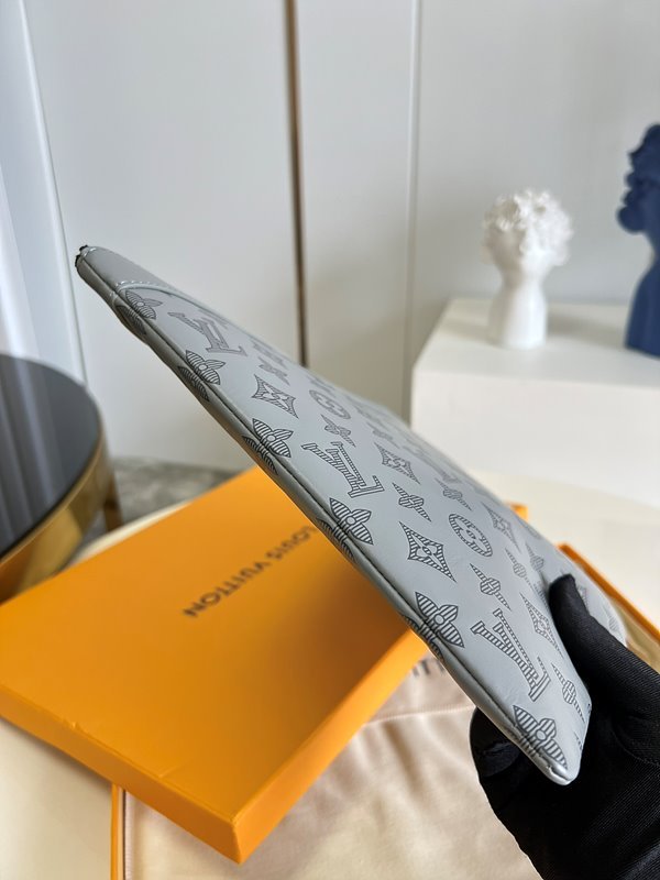 루이비통 포쉐트 디스커버리 [매장가 140만원대]