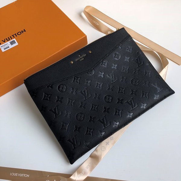 루이비통 데일리 파우치 [매장가 110만원대]