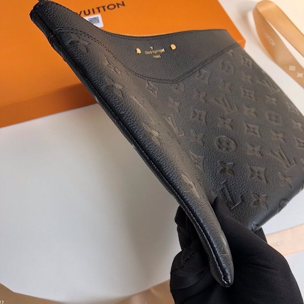 루이비통 데일리 파우치 [매장가 110만원대]