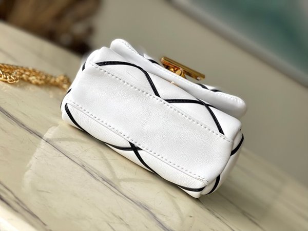 루이비통 피코 GO-14 화이트 [매장가 560만원대]