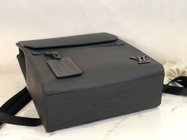 루이비통 패스트라인 백팩 [매장가 460만원대]