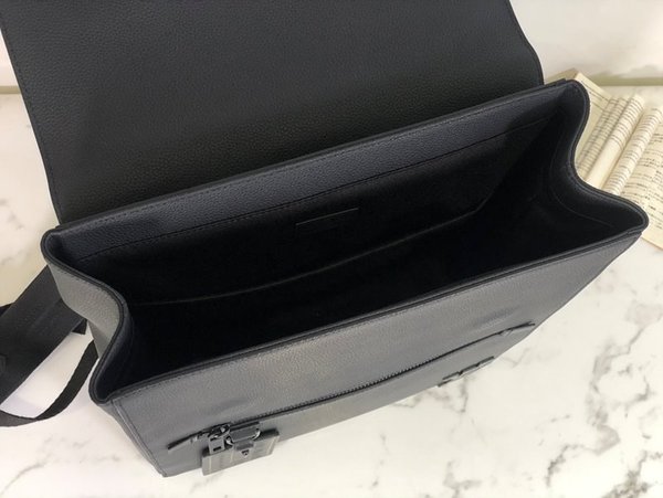 루이비통 패스트라인 백팩 [매장가 460만원대]