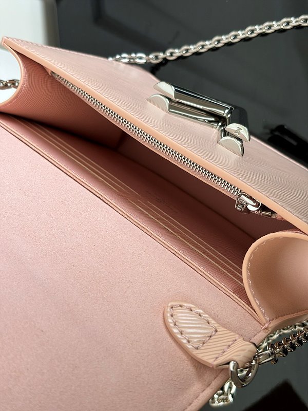 루이비통 트위스트 벨트 체인 파우치 핑크 [매장가 250만원대]