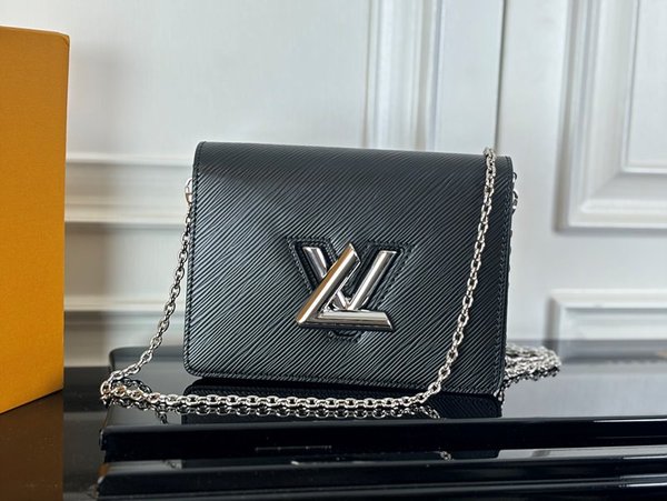 루이비통 트위스트 벨트 체인 파우치 블랙 실버체인 [매장가 250만원대]