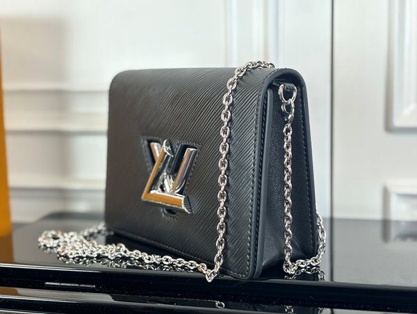 루이비통 트위스트 벨트 체인 파우치 블랙 실버체인 [매장가 250만원대]