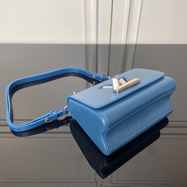 루이비통 트위스트 MM 스마트 스트랩 체인 NL 블루 [매장가 630만원대]