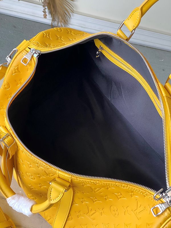 루이비통 키폴 반둘리에 50 옐로우 [매장가 530만원대]