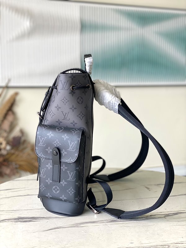 루이비통 크리스토퍼 PM [매장가 420만원대]