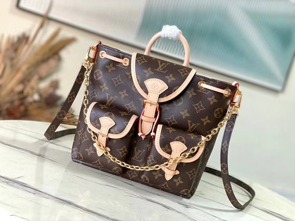 루이비통 익스커션 PM [매장가 430만원대]