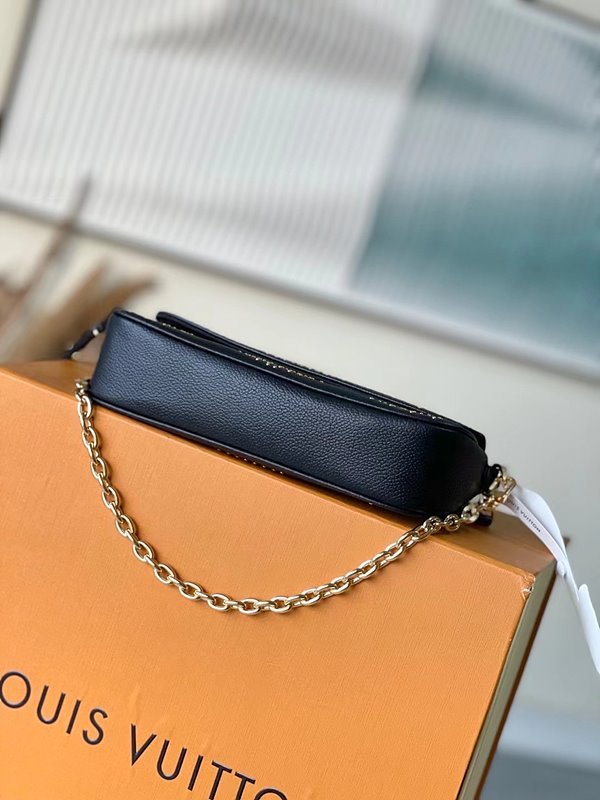 루이비통 월릿 온 체인 아이비 블랙 [매장가 290만원대]