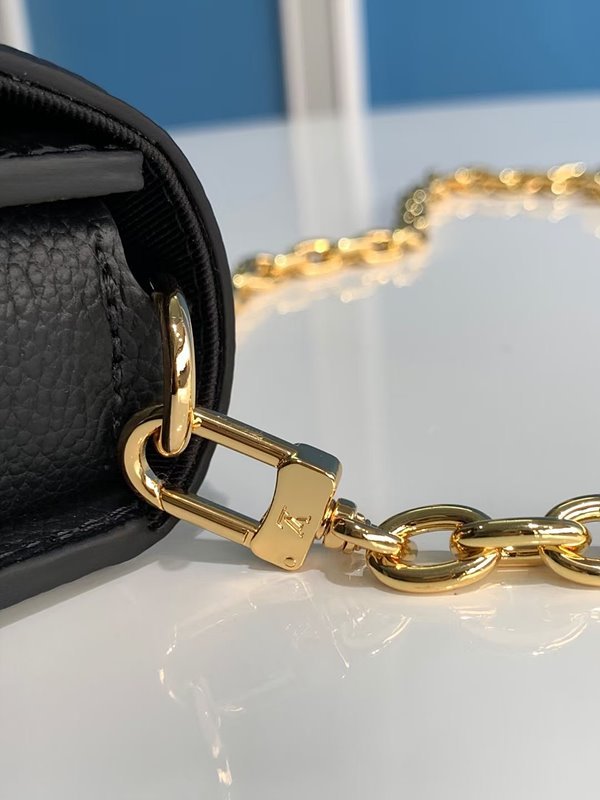 루이비통 월릿 온 체인 메티스 [매장가 250만원대]