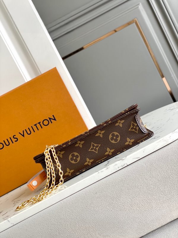 루이비통 월릿 온 체인 릴리 [매장가 210만원대]