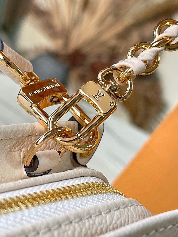 루이비통 온더고 이스트 웨스트 크림 [매장가 410만원대]