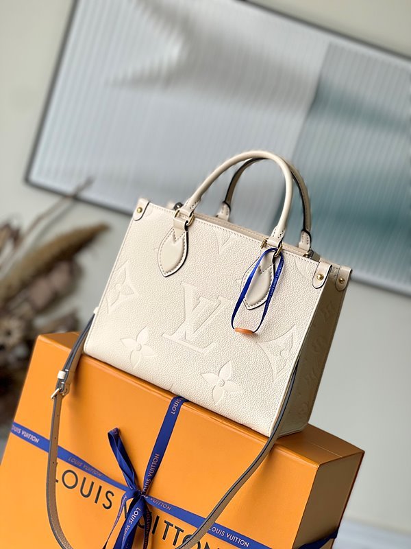 루이비통 온더고 PM 크림 [매장가 410만원대]