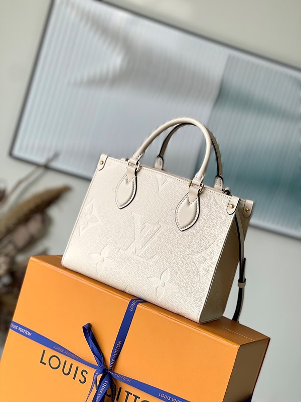 루이비통 온더고 PM 크림 [매장가 410만원대]