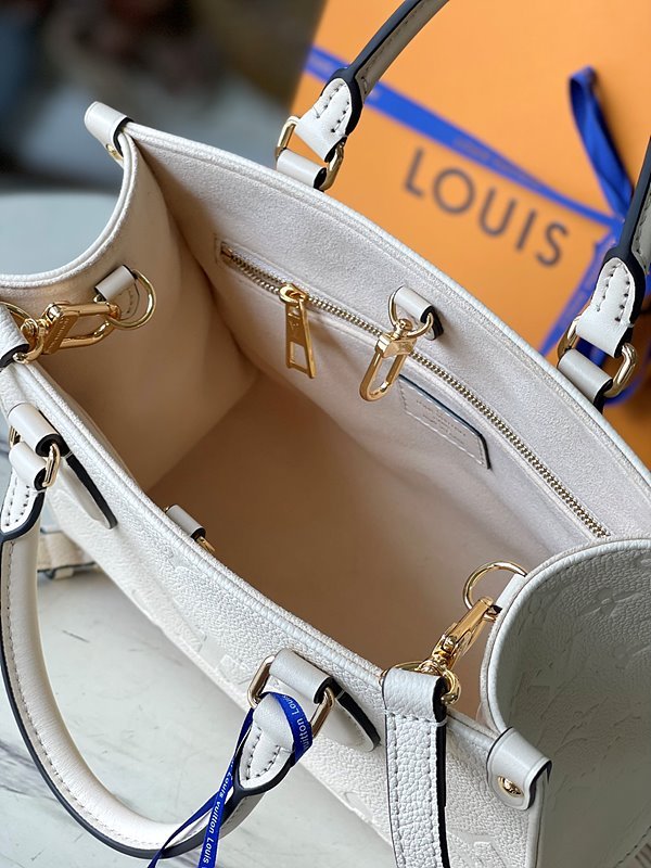 루이비통 온더고 PM 크림 [매장가 410만원대]