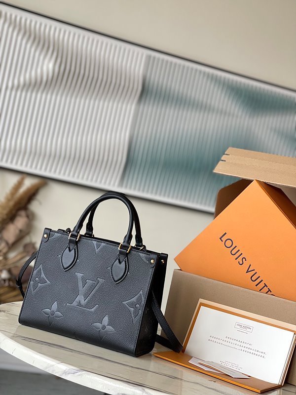 루이비통 온더고 PM 블랙 [매장가 410만원대]