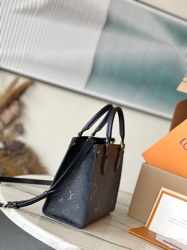 루이비통 온더고 PM 블랙 [매장가 410만원대]