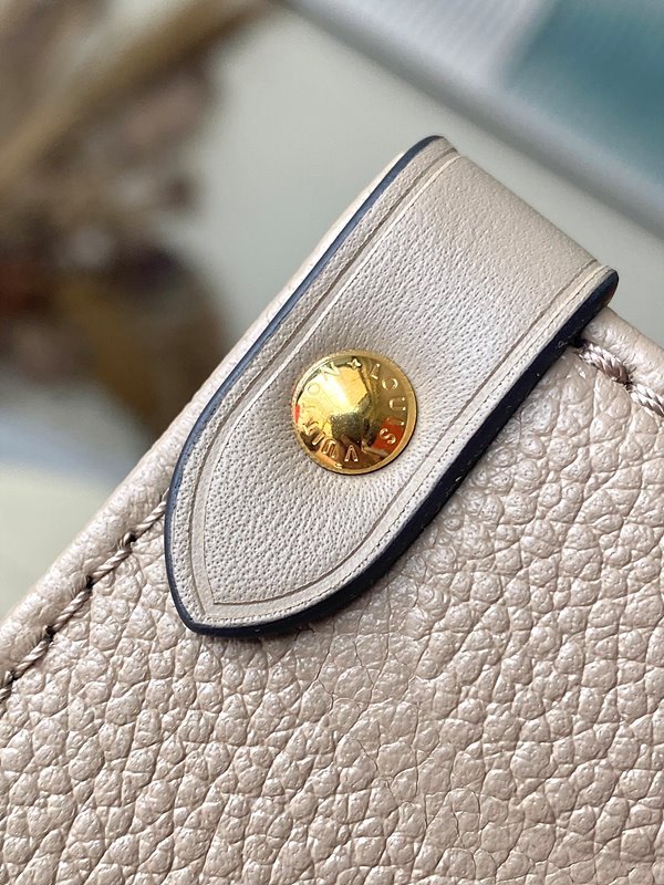 루이비통 온더고 MM 투르텔 [매장가 430만원대]