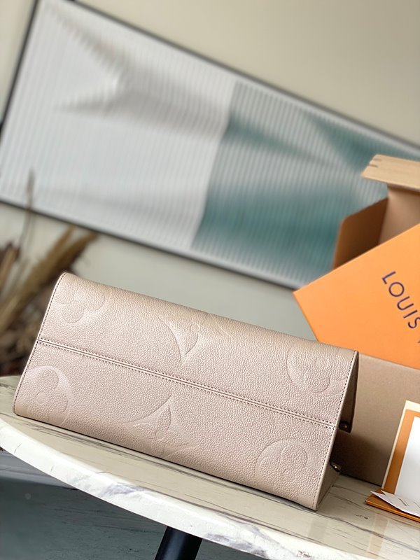 루이비통 온더고 MM 투르텔 [매장가 430만원대]