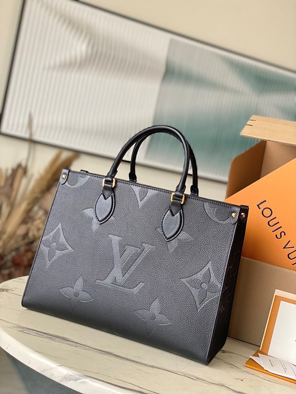 루이비통 온더고 MM 블랙 [매장가 430만원대]